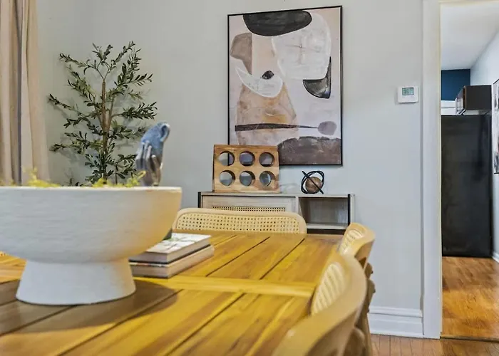 5bd 2bth Sleeps 11 With 3 Private Parking Holiday home *